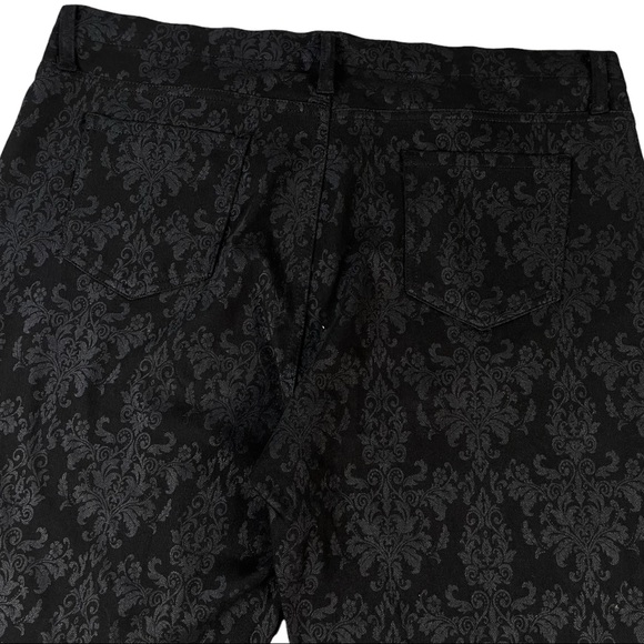 Faded glory XXL black legging style pants, fancy damask designs, stretchy waist - Picture 6 of 11